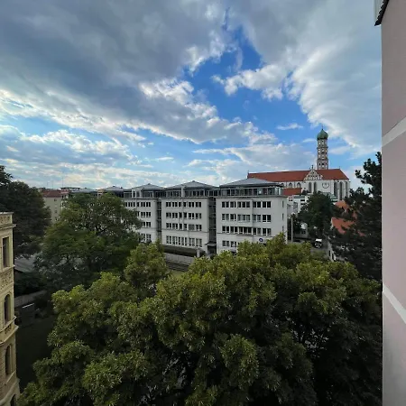 Residenz Am Roten Tor Apartamento Augsburgo