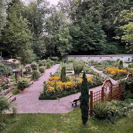 Residenz Am Roten Tor 公寓 *